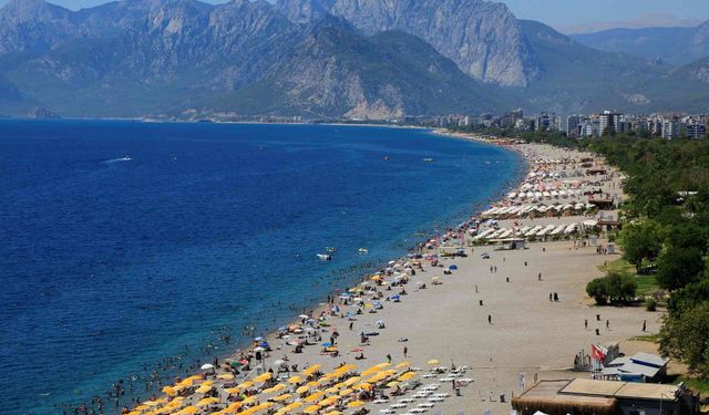 Antalya turizminde rekor: Toplam ziyaretçi sayısı 17,5 milyonu aştı