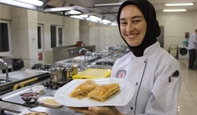 Dünyaca ünlü misket elması baklavayla buluştu