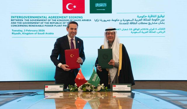 Bakan Bayraktar: Türkiye tarihinin en düşük elektrik alım fiyatına ulaştık