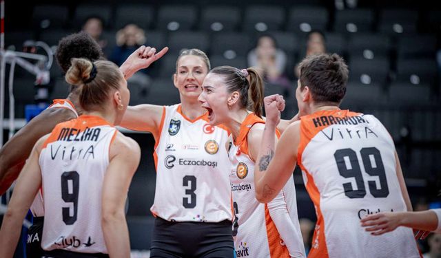 Eczacıbaşı Dynavit yarı finalde!