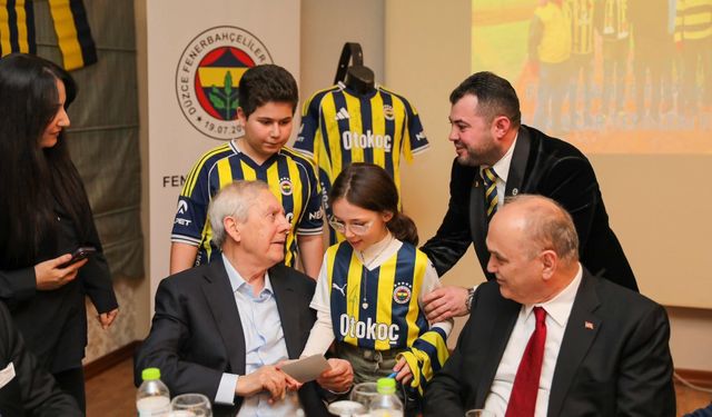Fenerbahçeliler Düzce'de Buluştu: Geleneksel İftara Dev Katılım