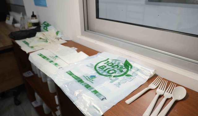 Petrol Yerine Nişasta: 180 Günde Doğaya Karışan Biyoplastik Üretildi