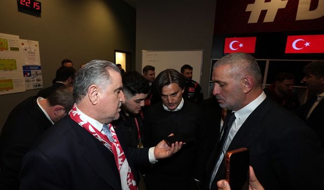 Erdoğan, A Milli Futbol Takımı'nı tebrik etti