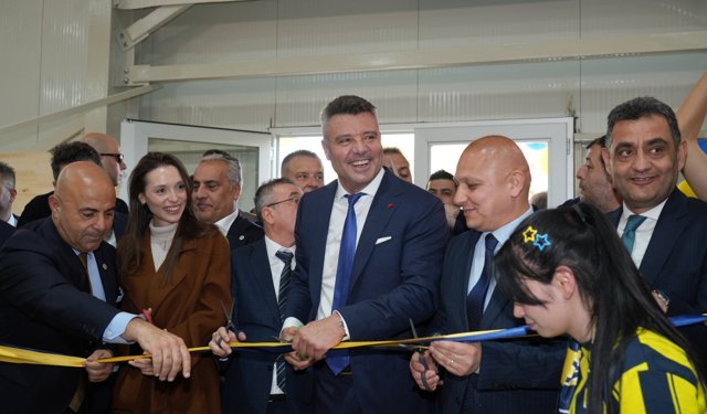 Sadettin Saran Kırıkkale’de 28. spor salonunu açtı