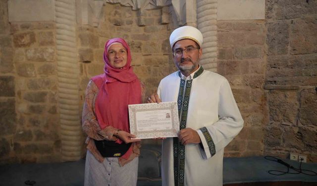 Ukraynalı yoga eğitmeni Lena, Müslüman olup Meryem ismini aldı