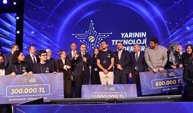 Bakan Kacır: ‘‘Teknoloji girişimlerinin sermayesi akıl sermayesidir’’