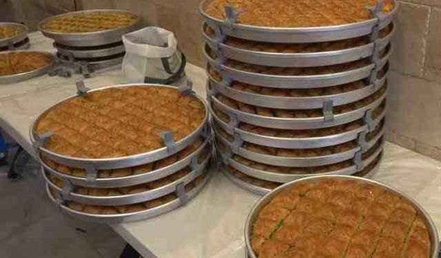 Gaziantep'te Bayram Mesaisi: Baklava Üretimi 4 Katına Çıktı!