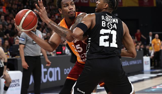 Beşiktaş ile Galatasaray yarı final için parkeye çıkacak