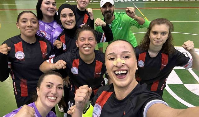 BEUN'dan tarihi başarı: Kadın Salon Futbol Takımı adını ilk kez Süper Lig'e yazdırdı