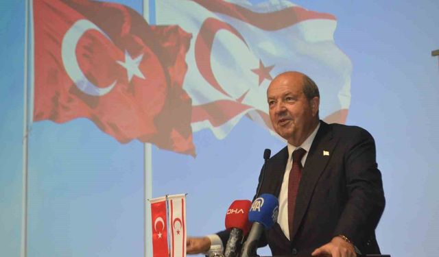 Eski KKTC Cumhurbaşkanı Tatar: 'Ana vatan, yavru vatan, mavi vatan ve gök vatan anlayışıyla geleceğe güçlü adımlarla yürüyoruz'