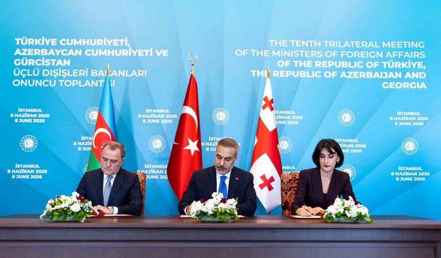 İstanbul'da Türkiye-Azerbaycan-Gürcistan arasında İstanbul Bildirisi imzalandı