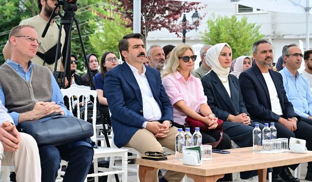 Yıldırım'da düşünen ve üreten gençler yetişiyor