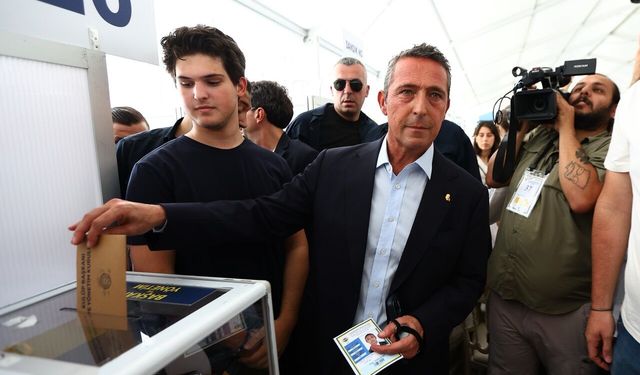 Eski Başkan Ali Koç'tan Birlik Çağrısı: "Yeni Liderin Etrafında Birleşmeliyiz"