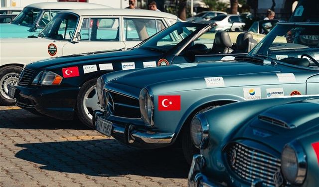 Klasik otomobil kulübü 28. Batı anadolu rallisi çeşme’de düzenlendi