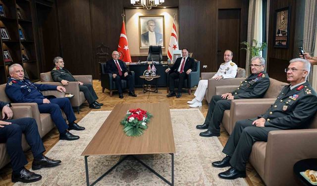 Bakan Güler, KKTC Meclis Başkanı Öztürkler ile görüştü