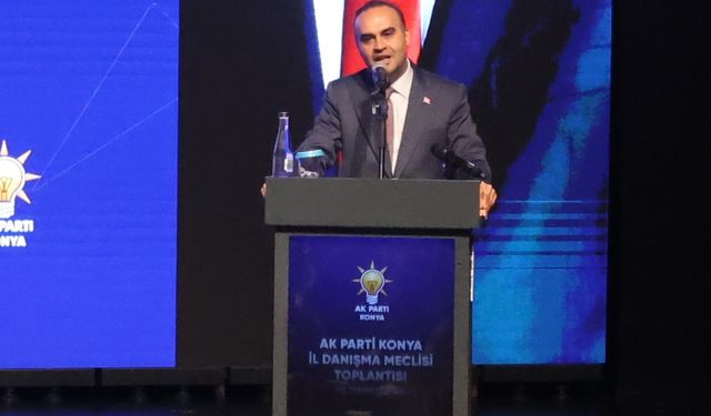 Bakan Kacır: 'Ay yıldızlı bayrağımızı kendi uzay aracımızla Ay'a ulaştıracağız'