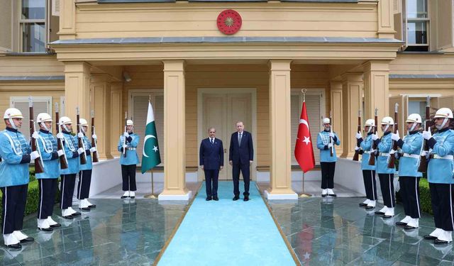 Cumhurbaşkanı Erdoğan, Pakistan Başbakanı Şerif'i resmi törenle karşıladı
