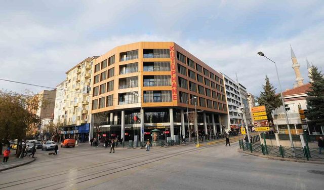 Eskişehir'in bilgi hazinesi: İl Halk Kütüphanesi