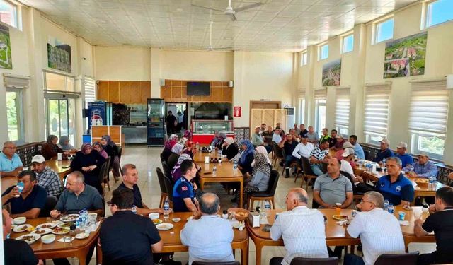Hisarcık Belediye Başkanı Demirtaş, belediye personeliyle bir araya geldi
