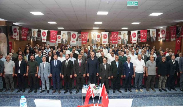 MHP Tortum İlçe Başkanlığı'nda İlhan Uzun güven tazeledi
