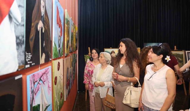 OSMEK kursiyerlerinin eserleri Panorama 1326'da sanatseverlerle buluştu