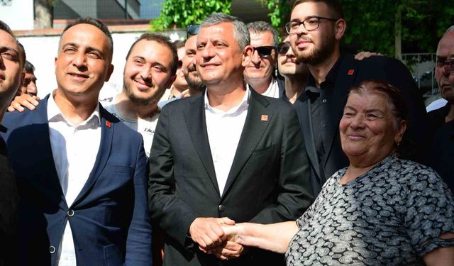 Özgür Özel'den eski milletvekili Köse'ye başsağlığı ziyareti
