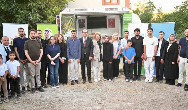 'Tarladan geleceğe' projesi Yeşilyurt'ta hayata geçti