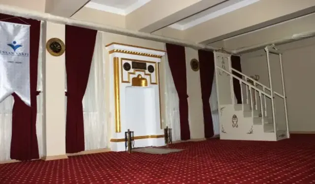 İstanbul’daki okullara mescit düzenlemesi: Yeni yapılacak okullarda planlara dahil edilecek