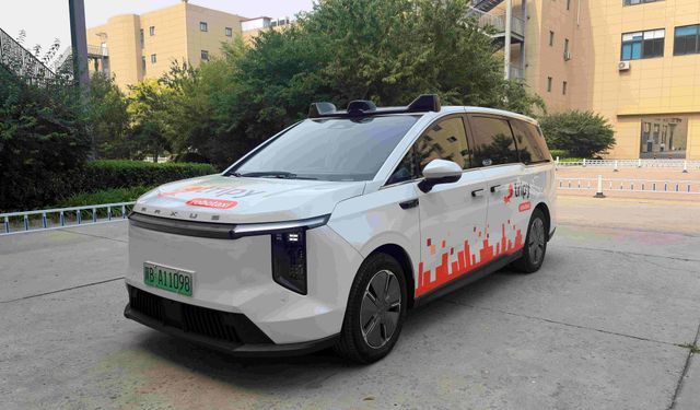 Sürücüsüz ulaşımın geleceği Türkiye yollarına geliyor: Tripy Robotaxi