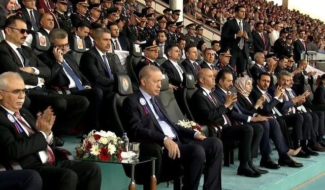 Bakan Çiftçi: 'Toplamda 5 bin 915 genç kardeşimizi Jandarma ve Sahil Güvenlik teşkilatlarımıza uğurluyoruz'