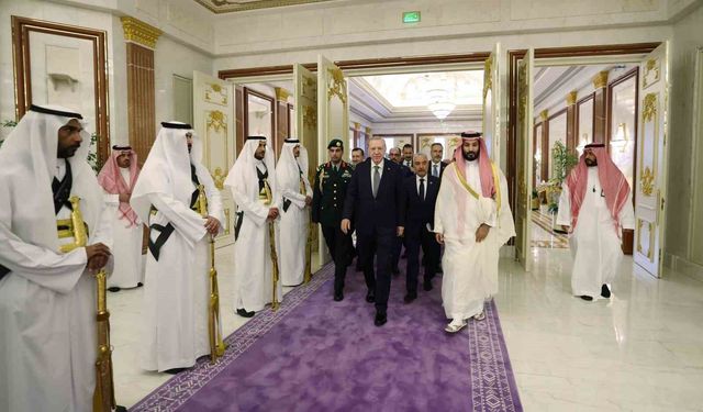 Cumhurbaşkanı Erdoğan, Suudi Arabistan Veliaht Prensi Selman ile görüştü