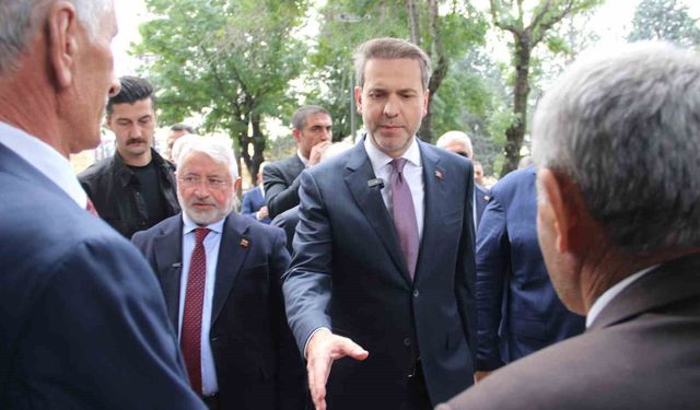 Bakan Bayraktar, Çorum'da vatandaşlarla buluştu