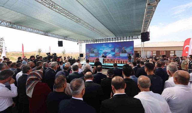 Bakan Uraloğlu: 'Siirt'i yeniden gökyüzüyle buluşturduk'