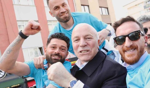 Başkan Sekmen'den Erzurumspor taraftarına çağrı: 'Yenmek de var yenilmek de, takımın arkasında duralım'