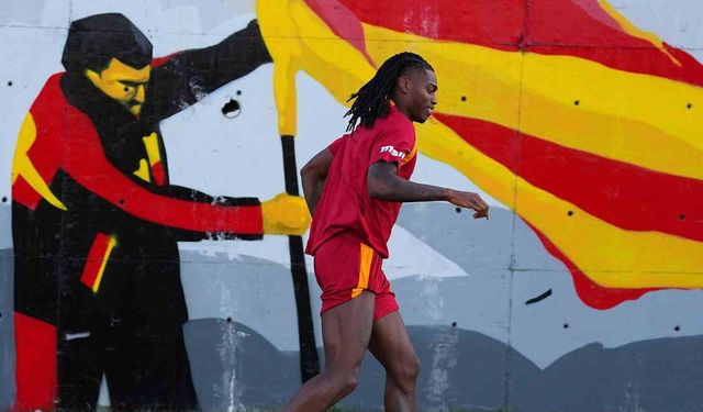 Rafael Leao, Galatasaray'da ilk antrenmanına çıktı