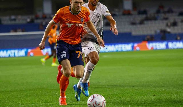Trendyol Süper Lig: Başakşehir: 1 - Gençlerbirlği: 0 (Maç devam ediyor)