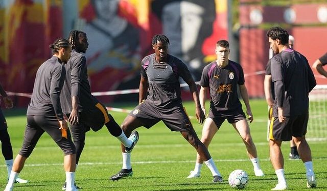 Galatasaray, Barcelona maçı hazırlıklarına başladı