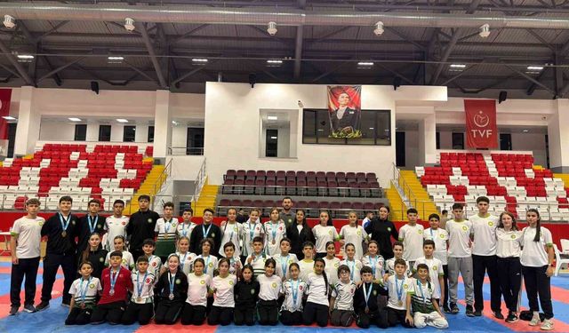 Manisa BBSK'den 63 madalyalı şampiyonluk