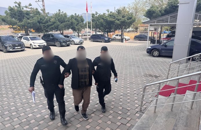 "Okullar değil yargı makamları hedef alınmalı" diyen şahıs tutuklandı