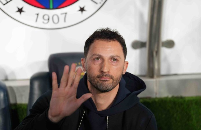 Fenerbahçe, Tedesco ile yollarını ayırdı