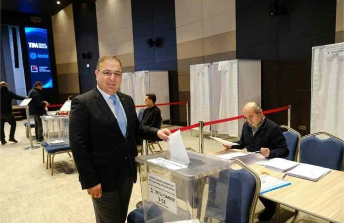 İDDMİB'de Çetin Tecdelioğlu güven tazeledi