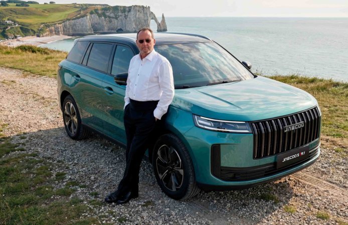 JAECOO’nun Fransa’daki Marka Elçisi Ünlü Oyuncu Jean Reno Oldu!