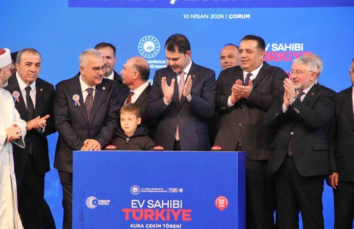 Bakan Kurum: "Deprem dönüşümü sosyal medya paylaşımıyla gerçekleşmez"