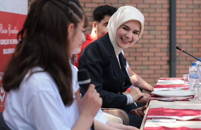 Bakan Göktaş, Devlet Himayesindeki Başarılı Sporcu Gençlerle Festivalde Buluştu