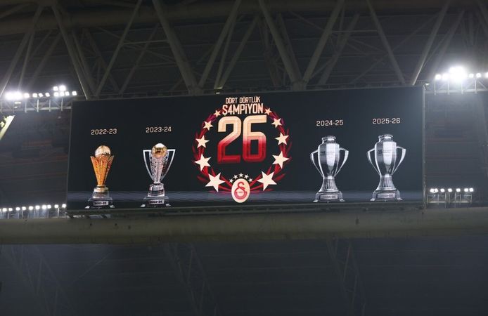 Okan Buruk tarihe geçti! Galatasaray üst üste 4. kez şampiyon