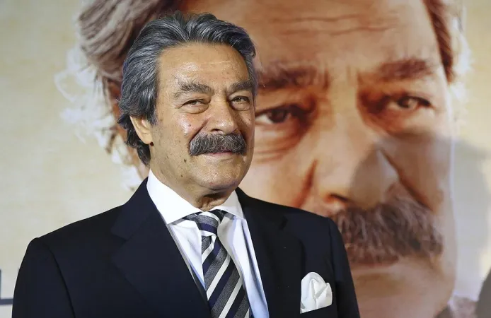 Kadir İnanır hastaneye kaldırıldı: Yoğun bakımda tedavi sürüyor