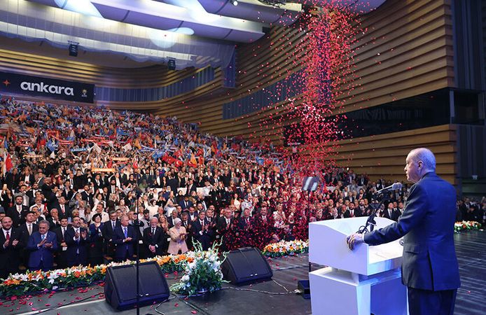 Erdoğan: Köklü reformlarımızla, sessiz devrimlerimizle Türkiye'ye çağ atlattık