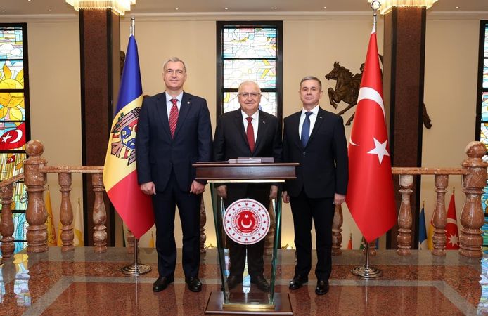 Bakan Güler, Moldova Başbakan Yardımcısı Osmochescu ile görüştü
