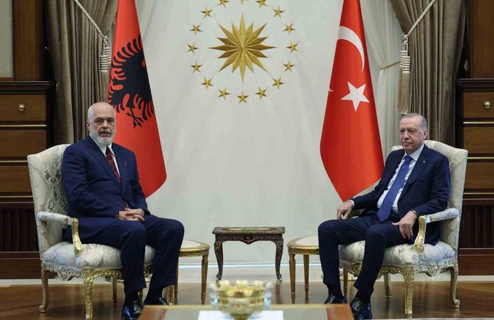 Cumhurbaşkanı Erdoğan, Arnavutluk Başbakanı Edi Rama ile görüştü