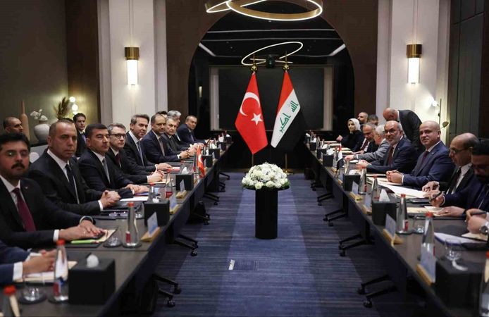 Enerji ve Tabii Kaynaklar Bakanı Bayraktar Irak'ta